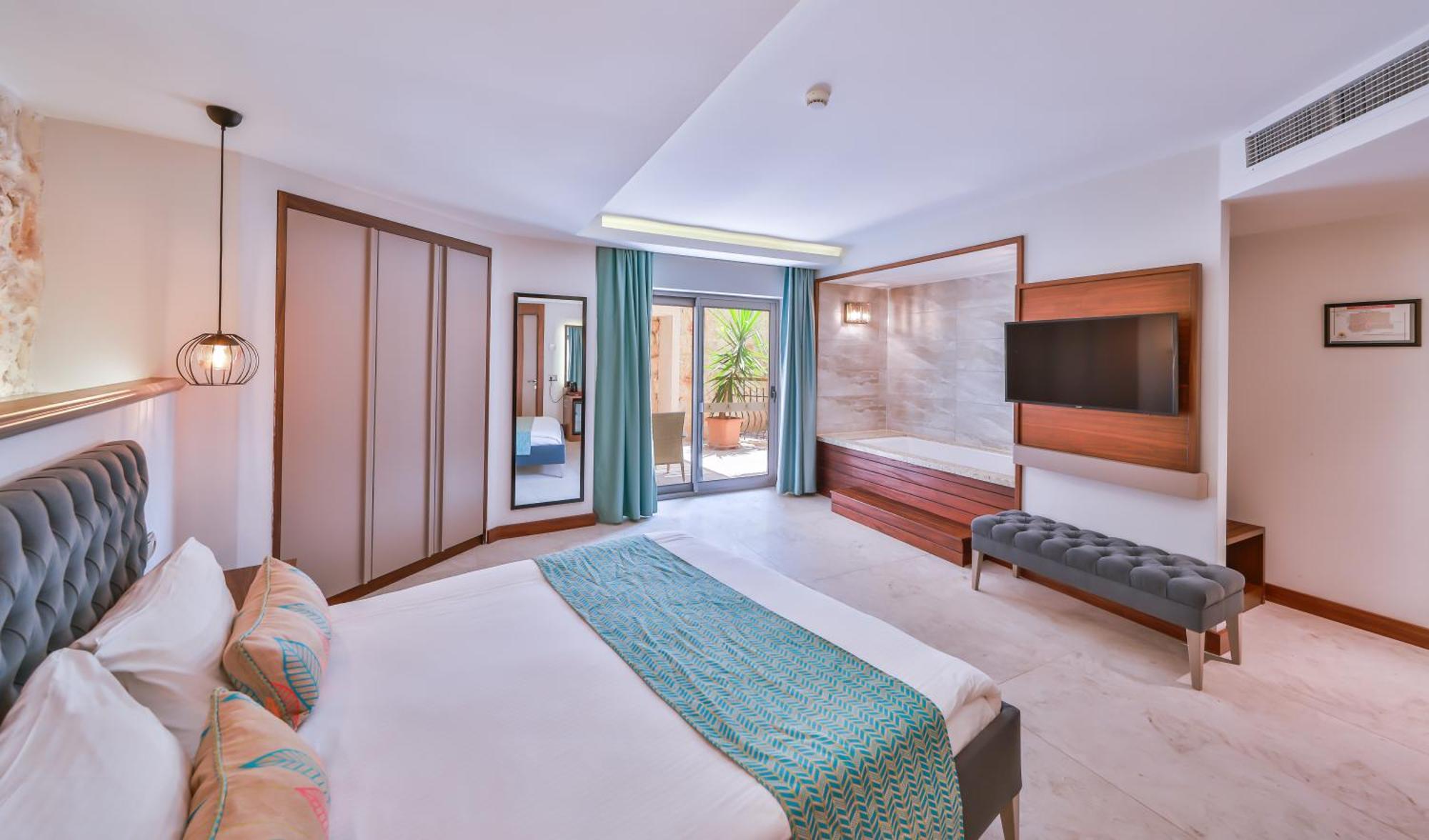Molino 3*